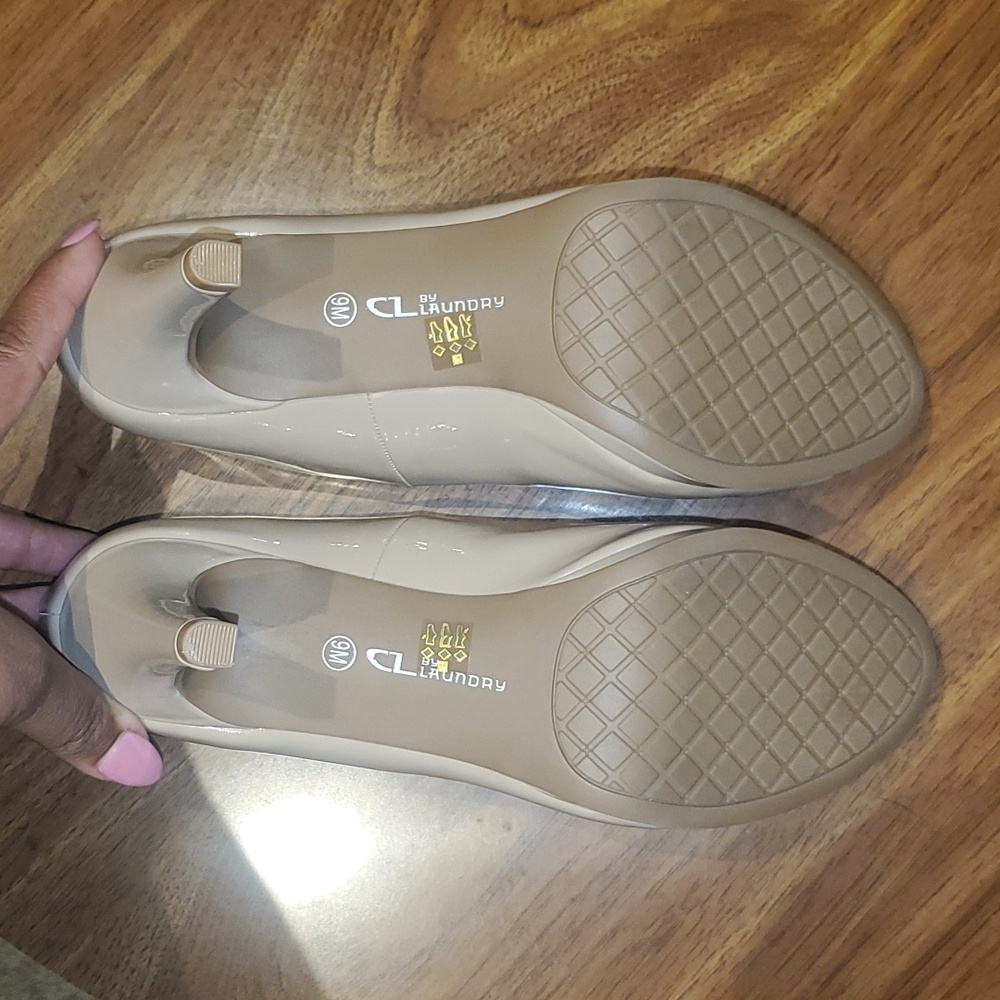 CL Heels - Picture 5 of 7